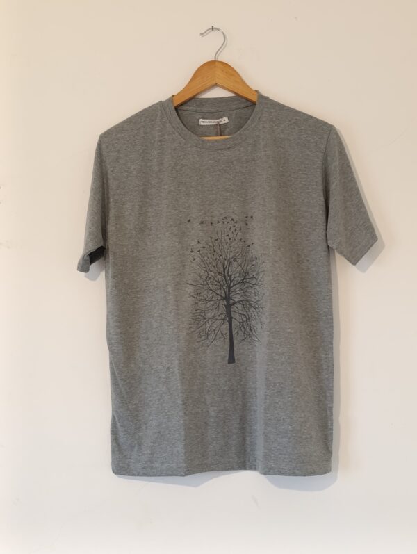 Remera gris melange Árbol