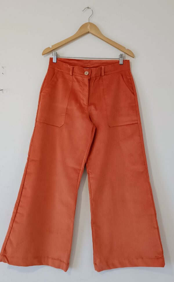 Pantalón corderoy naranja
